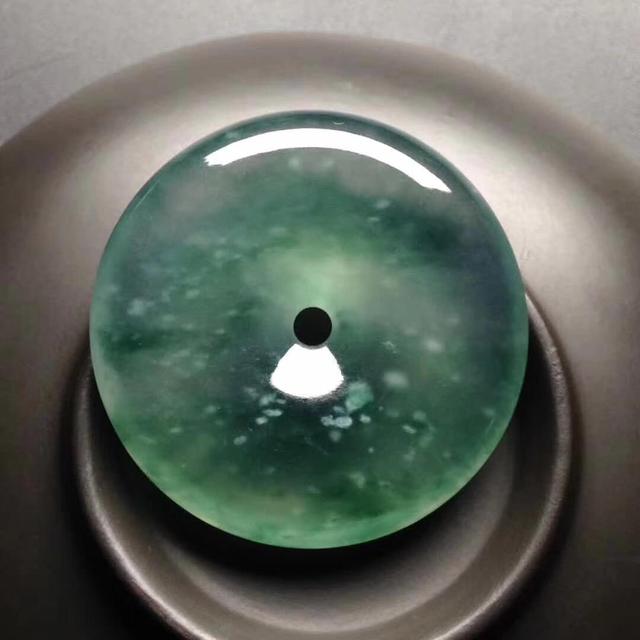 翡翠原石雪花棉翡翠雪花棉值得买吗-第4张图片-翡翠网 翡翠原石雪花棉翡翠雪花棉值得买吗-第4张图片-翡翠网