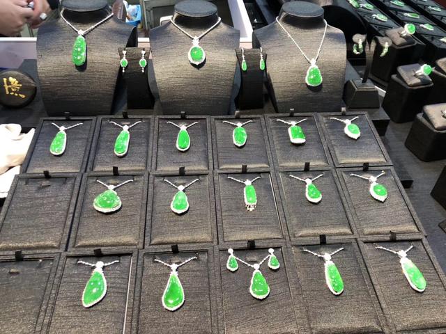 节节高的花有什么花,翡翠节节高价格-第4张图片-翡翠网 节节高的花有什么花,翡翠节节高价格-第4张图片-翡翠网