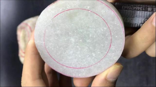 冰糯种翡翠属于什么档次100元的冰糯种翡翠是真的吗-第10张图片-翡翠网 冰糯种翡翠属于什么档次100元的冰糯种翡翠是真的吗-第10张图片-翡翠网