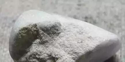 翡翠原石知识大全图片,翡翠原石鉴别新手入门-第9张图片-翡翠网 翡翠原石知识大全图片,翡翠原石鉴别新手入门-第9张图片-翡翠网