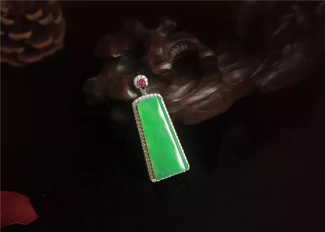 珠宝知识翡翠珠宝配饰指翡翠吗-第3张图片-翡翠网