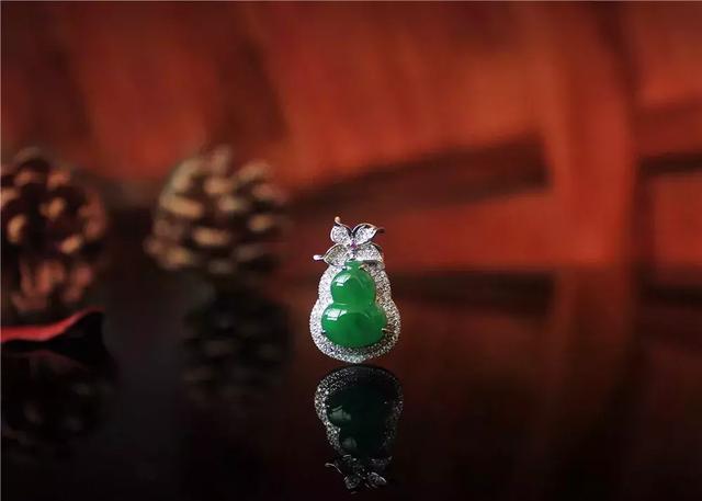 珠宝知识翡翠珠宝配饰指翡翠吗-第5张图片-翡翠网