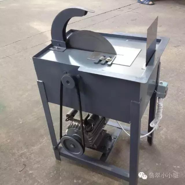 没有切割机怎么切圆石,翡翠原石切割机-第4张图片-翡翠网 没有切割机怎么切圆石,翡翠原石切割机-第4张图片-翡翠网