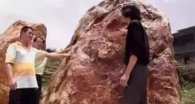 山西切垮的翡翠原石,切垮最大的翡翠原石-第20张图片-翡翠网