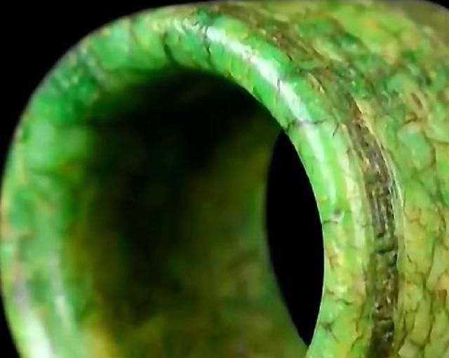 老翡翠扳指价格,出土老玉扳指价格-第2张图片-翡翠网 老翡翠扳指价格,出土老玉扳指价格-第2张图片-翡翠网