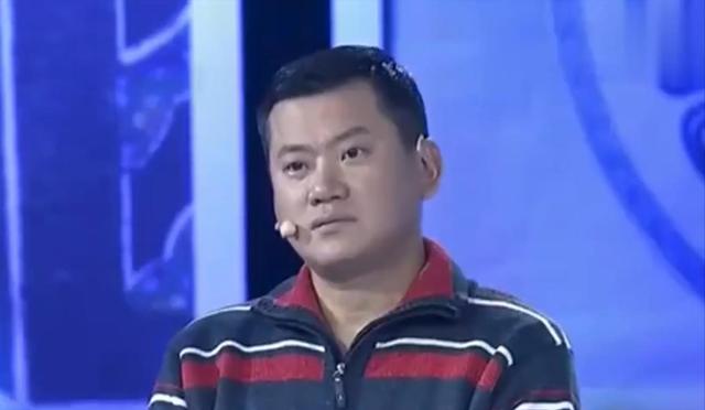 老翡翠扳指价格,出土老玉扳指价格-第4张图片-翡翠网 老翡翠扳指价格,出土老玉扳指价格-第4张图片-翡翠网