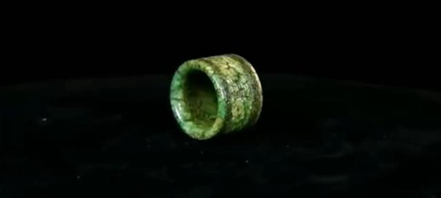 老翡翠扳指价格,出土老玉扳指价格-第8张图片-翡翠网 老翡翠扳指价格,出土老玉扳指价格-第8张图片-翡翠网