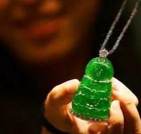 绿翡翠吊坠价格图片的简单介绍-第1张图片-翡翠网 绿翡翠吊坠价格图片的简单介绍-第1张图片-翡翠网