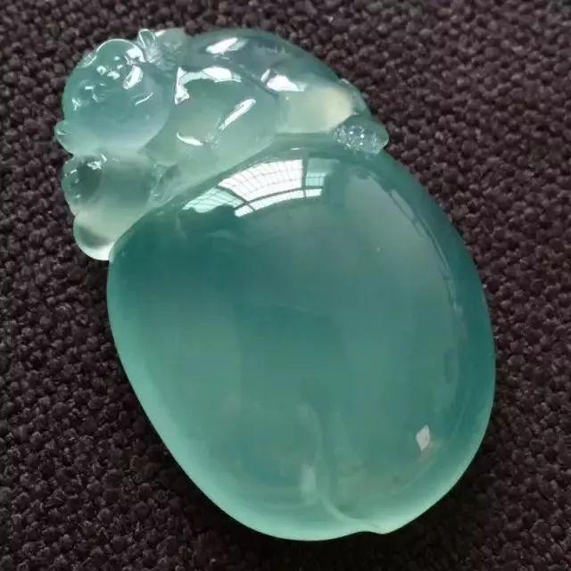 鉴别翡翠知识分享,翡翠鉴别最简单方法-第13张图片-翡翠网 鉴别翡翠知识分享,翡翠鉴别最简单方法-第13张图片-翡翠网