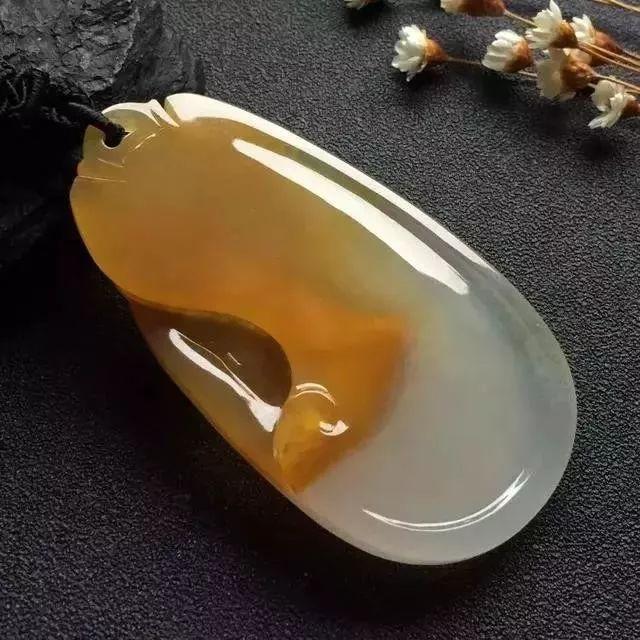 鉴别翡翠知识分享,翡翠鉴别最简单方法-第22张图片-翡翠网 鉴别翡翠知识分享,翡翠鉴别最简单方法-第22张图片-翡翠网