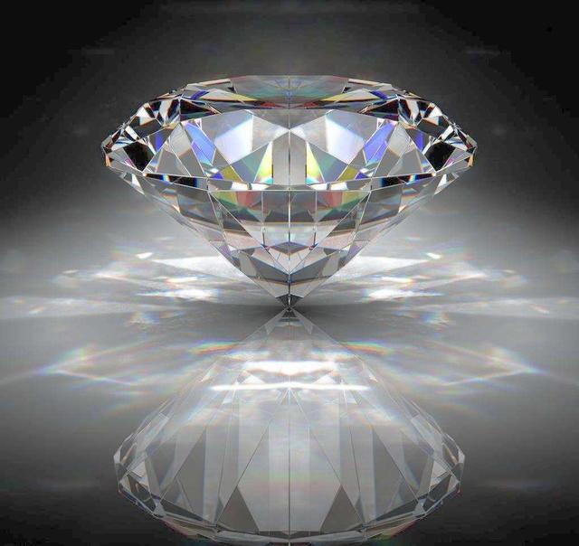 10克拉的钻戒多少钱啊,10克拉钻石有多大图片-第1张图片-翡翠网