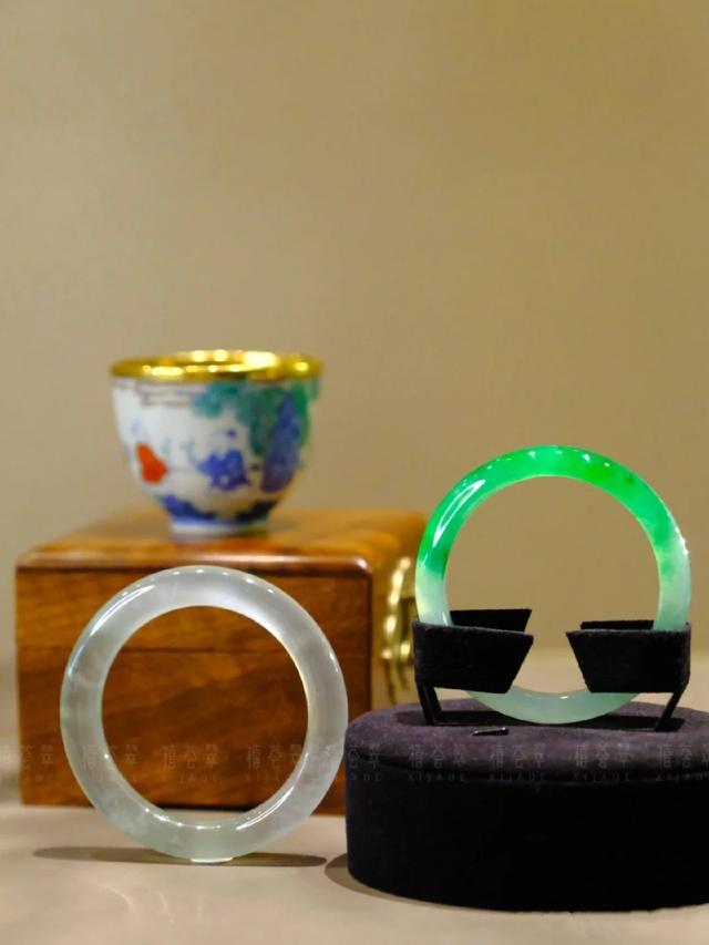 翡翠手镯的颜色有哪些翡翠手镯的颜色与价格-第1张图片-翡翠网