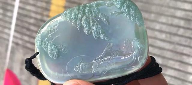 黑翡翠与黑曜石区别,翡翠原石黑色-第10张图片-翡翠网 黑翡翠与黑曜石区别,翡翠原石黑色-第10张图片-翡翠网