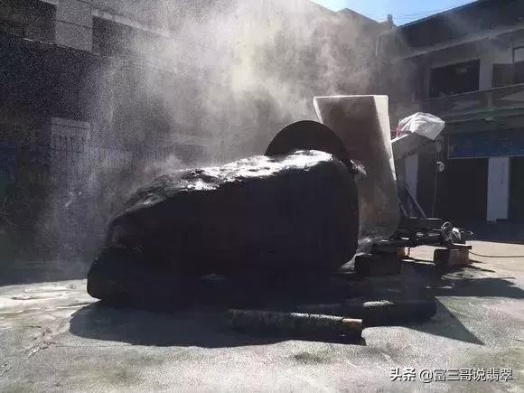 世界上贵的翡翠原石世界最大的翡翠原石图-第18张图片-翡翠网