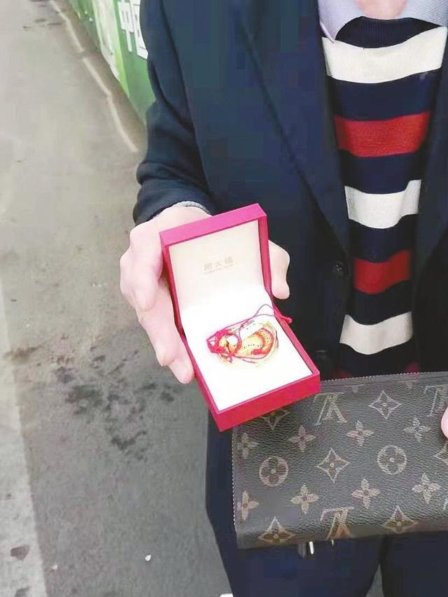 邢台有回收翡翠手镯的吗1万左右翡翠手镯图片-第1张图片-翡翠网 邢台有回收翡翠手镯的吗1万左右翡翠手镯图片-第1张图片-翡翠网