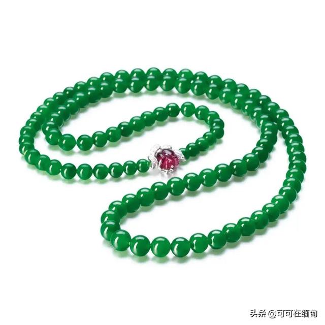 清代翡翠手镯清代的翡翠价格表-第1张图片-翡翠网 清代翡翠手镯清代的翡翠价格表-第1张图片-翡翠网