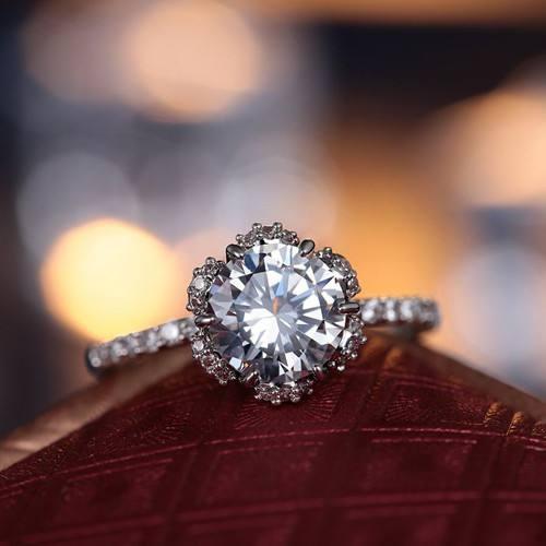 24k钻石戒指多少钱钻石一克拉多少克-第7张图片-翡翠网 24k钻石戒指多少钱钻石一克拉多少克-第7张图片-翡翠网