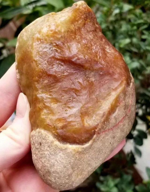 缅甸翡翠原石知识讲解,原石玉石毛料怎样鉴别-第7张图片-翡翠网