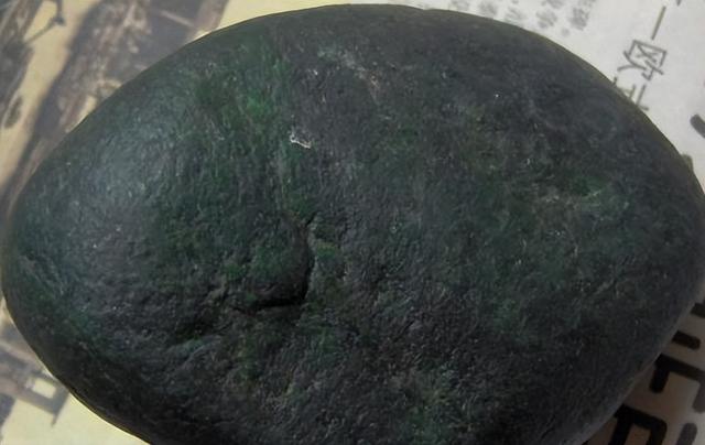 很像翡翠原石翡翠原石切开后图片-第4张图片-翡翠网 很像翡翠原石翡翠原石切开后图片-第4张图片-翡翠网