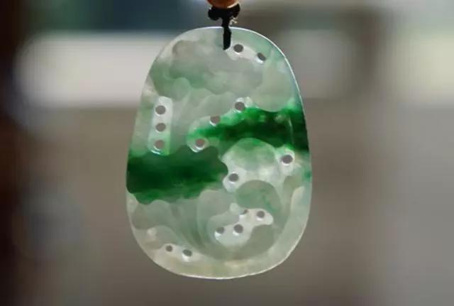 翡翠原石比成品贵,金丝种翡翠原石-第12张图片-翡翠网 翡翠原石比成品贵,金丝种翡翠原石-第12张图片-翡翠网