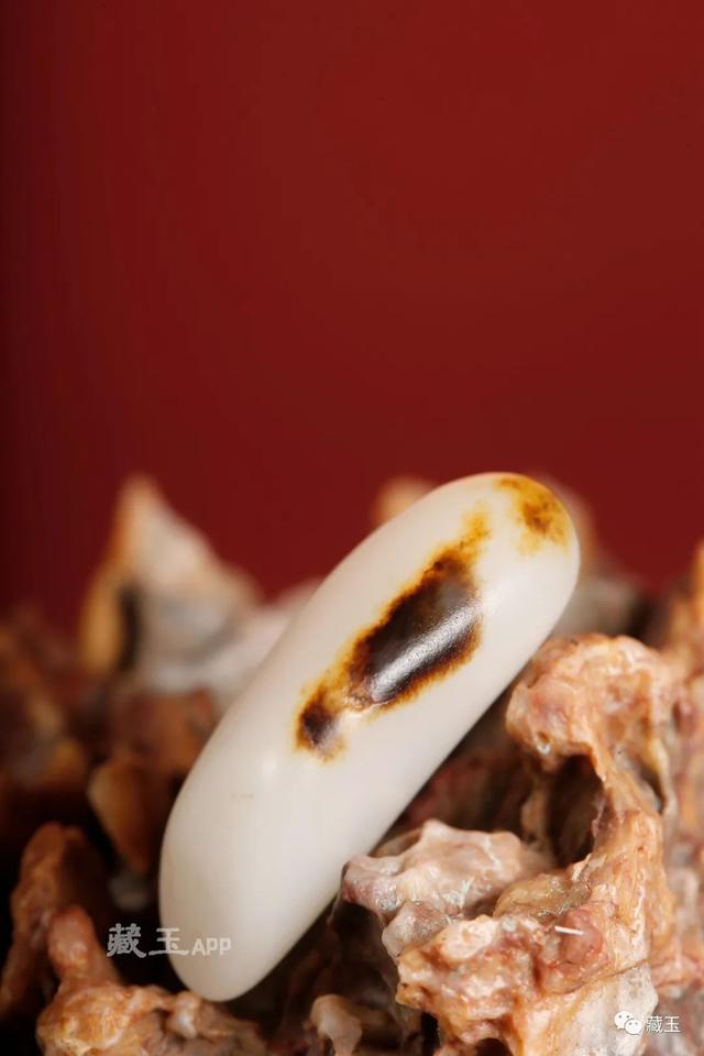 翡翠原石极品籽料图片翡翠石头图片大全集-第5张图片-翡翠网 翡翠原石极品籽料图片翡翠石头图片大全集-第5张图片-翡翠网