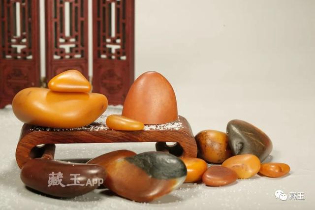 翡翠原石极品籽料图片翡翠石头图片大全集-第10张图片-翡翠网 翡翠原石极品籽料图片翡翠石头图片大全集-第10张图片-翡翠网