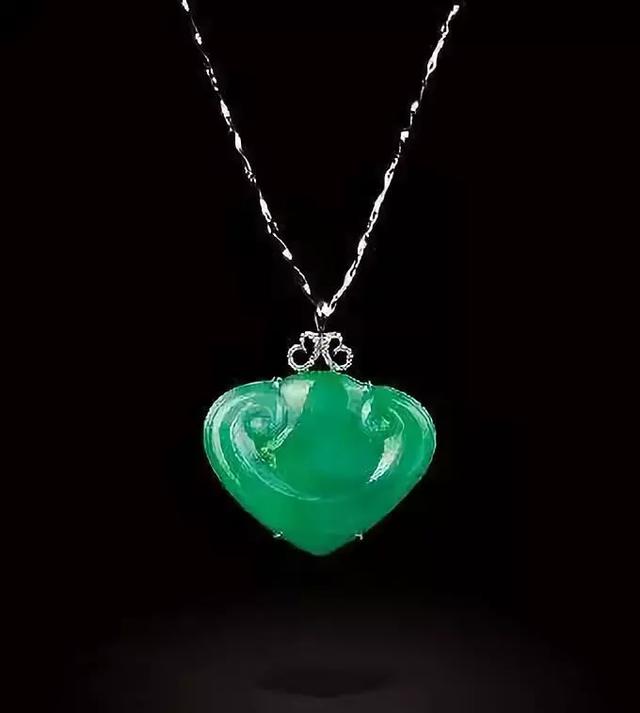 翡翠的由来及翡翠的文化关于翡翠的人文知识-第8张图片-翡翠网 翡翠的由来及翡翠的文化关于翡翠的人文知识-第8张图片-翡翠网