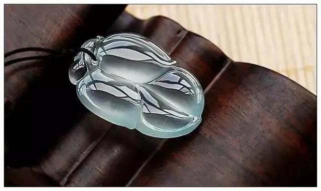 翡翠命好不好翡翠风水知识大全-第5张图片-翡翠网 翡翠命好不好翡翠风水知识大全-第5张图片-翡翠网