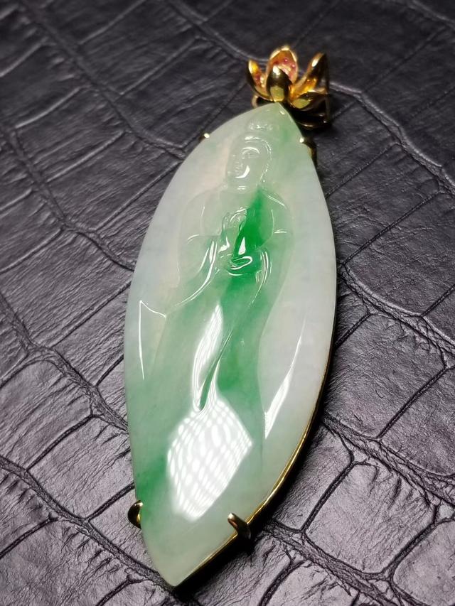 包含冰糯翡翠价格的词条-第2张图片-翡翠网