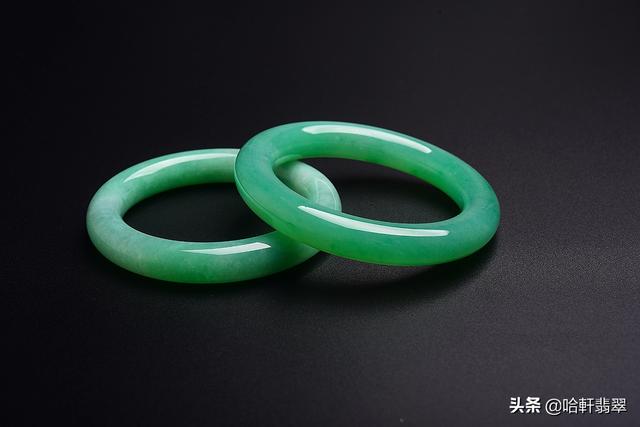 目前翡翠手镯价格,翡翠手镯什么颜色价格-第1张图片-翡翠网