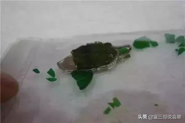 翡翠值多少价格冰种的翡翠多少钱-第13张图片-翡翠网