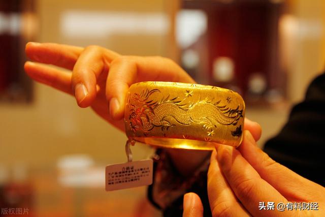 浙江今日黄金多少一克温州黄金价格今天多少一克-第3张图片-翡翠网 浙江今日黄金多少一克温州黄金价格今天多少一克-第3张图片-翡翠网