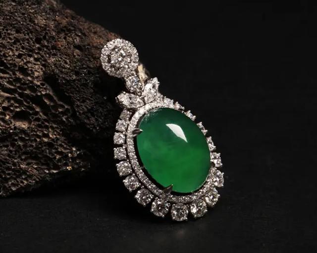 最值钱的原石翡翠,哪种陨石最值钱-第2张图片-翡翠网 最值钱的原石翡翠,哪种陨石最值钱-第2张图片-翡翠网