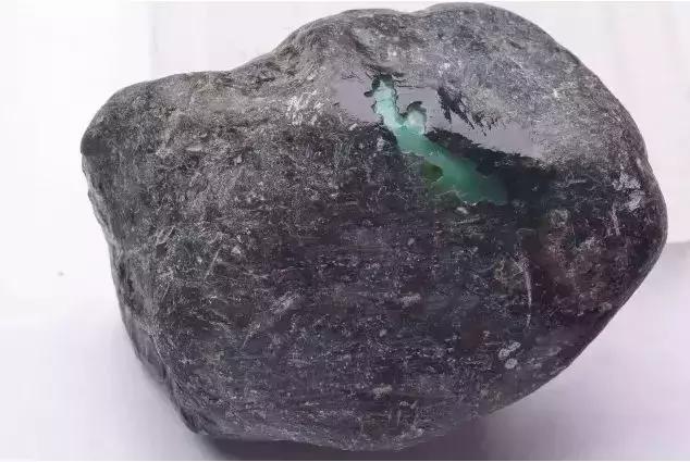 缅甸哪个城市批发翡翠缅甸翡翠会卡知识-第1张图片-翡翠网 缅甸哪个城市批发翡翠缅甸翡翠会卡知识-第1张图片-翡翠网