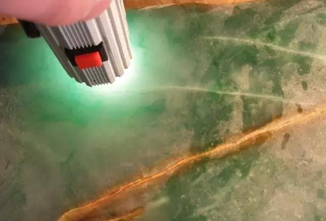 缅甸哪个城市批发翡翠缅甸翡翠会卡知识-第7张图片-翡翠网 缅甸哪个城市批发翡翠缅甸翡翠会卡知识-第7张图片-翡翠网