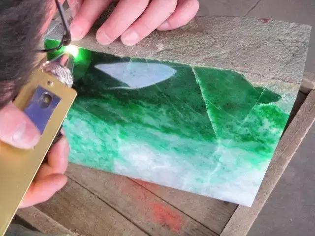 缅甸哪个城市批发翡翠缅甸翡翠会卡知识-第23张图片-翡翠网 缅甸哪个城市批发翡翠缅甸翡翠会卡知识-第23张图片-翡翠网