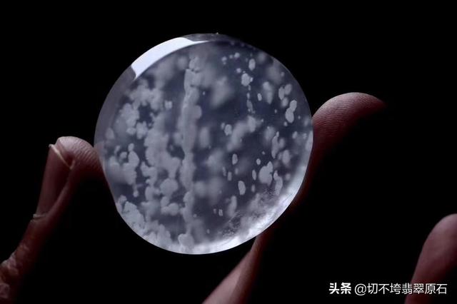 依依翡翠原石,翡翠原石赌石-第11张图片-翡翠网