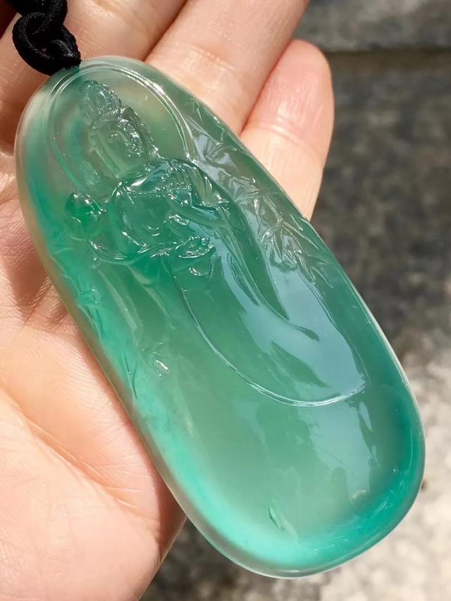 郑州冰种翡翠原石,冰种和高冰的区别图片-第5张图片-翡翠网 郑州冰种翡翠原石,冰种和高冰的区别图片-第5张图片-翡翠网