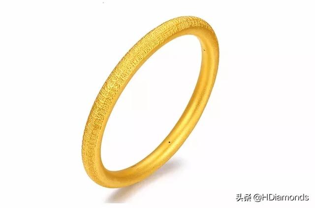 最新款的黄金戒指图片,适合年轻人的黄金戒指女款式-第13张图片-翡翠网