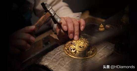 最新款的黄金戒指图片,适合年轻人的黄金戒指女款式-第15张图片-翡翠网 最新款的黄金戒指图片,适合年轻人的黄金戒指女款式-第15张图片-翡翠网