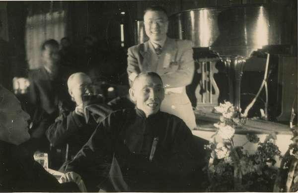 爱翡翠知识偶像,喜欢收藏翡翠的女明星-第3张图片-翡翠网 爱翡翠知识偶像,喜欢收藏翡翠的女明星-第3张图片-翡翠网