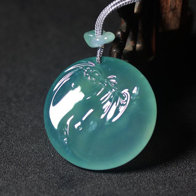 翡翠吊坠保养小知识,翡翠吊坠怎么保养-第2张图片-翡翠网 翡翠吊坠保养小知识,翡翠吊坠怎么保养-第2张图片-翡翠网