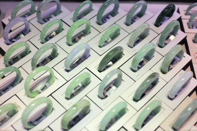 翡翠老字号价格洋河老字号元字号价格-第23张图片-翡翠网