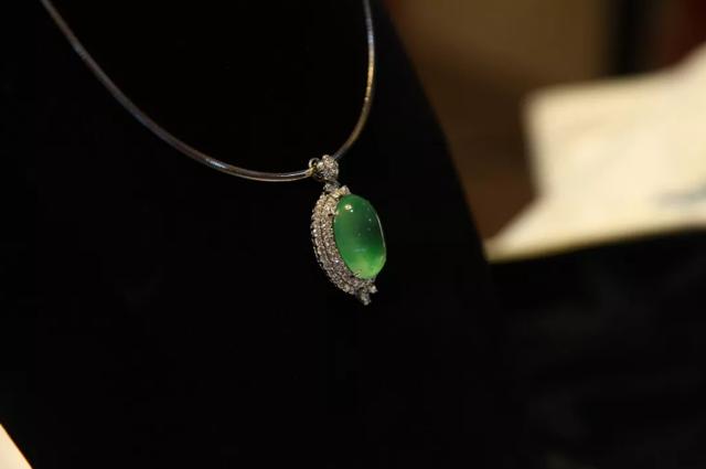 冰糯种翡翠a货什么意思,a货冰糯种翡翠价格-第6张图片-翡翠网 冰糯种翡翠a货什么意思,a货冰糯种翡翠价格-第6张图片-翡翠网