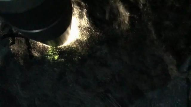 翡翠怎么看灰不灰底灰的翡翠原石-第2张图片-翡翠网 翡翠怎么看灰不灰底灰的翡翠原石-第2张图片-翡翠网