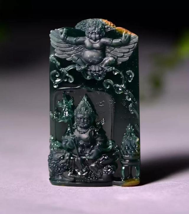 翡翠手镯能养出来吗,找个能教翡翠知识的师傅-第3张图片-翡翠网 翡翠手镯能养出来吗,找个能教翡翠知识的师傅-第3张图片-翡翠网