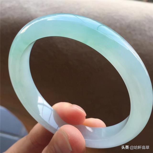 芙蓉种翡翠是冰糯种吗芙蓉冰翡翠价格-第8张图片-翡翠网 芙蓉种翡翠是冰糯种吗芙蓉冰翡翠价格-第8张图片-翡翠网