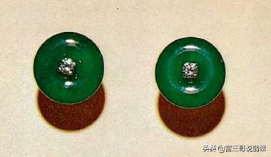 满绿的翡翠玉镯多少钱一个满绿翡翠手镯的价格-第4张图片-翡翠网