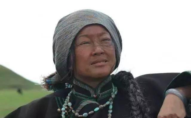 林妙可2018年春晚视频,林妙可春晚翡翠知识-第2张图片-翡翠网 林妙可2018年春晚视频,林妙可春晚翡翠知识-第2张图片-翡翠网