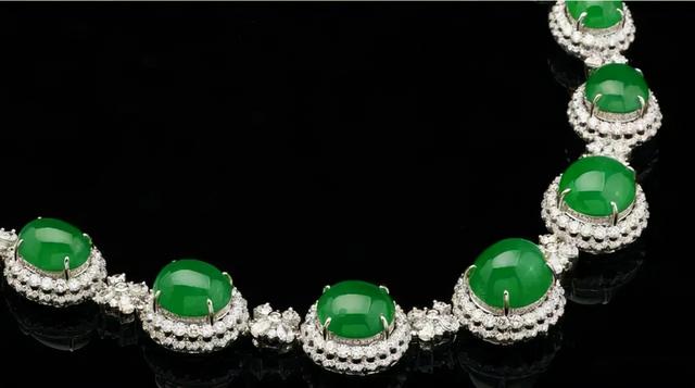 翡翠的品种有哪些,翡翠的专业知识和文化-第9张图片-翡翠网 翡翠的品种有哪些,翡翠的专业知识和文化-第9张图片-翡翠网